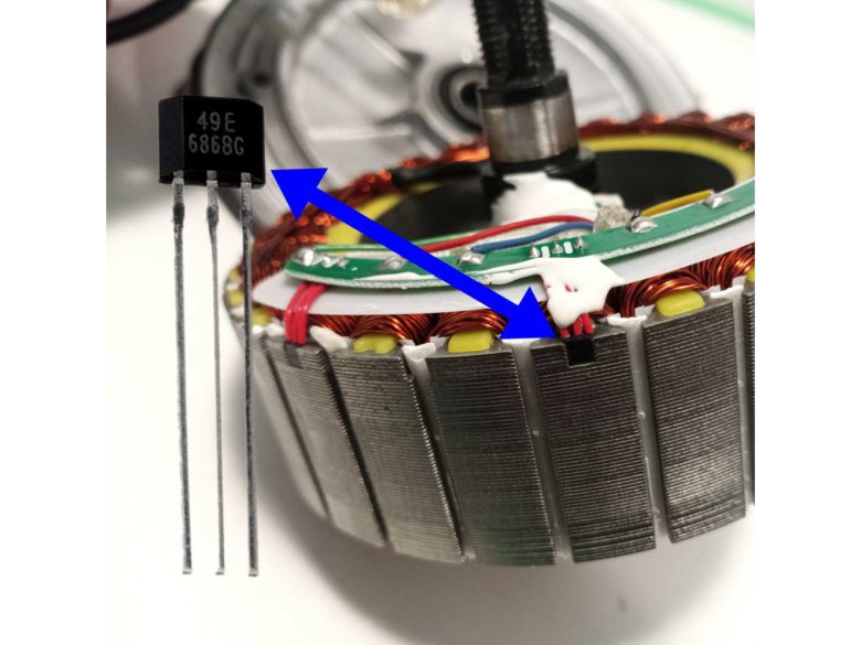 Motor (V3) gumival szerelve 36V 300W (utángyártott) Xiaomi M365/Pro/Pro 2/Essential/1S-hez (fekete)