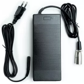 VSETT 11+ töltő 72V Li-ion akkumulátorhoz (84V 1,5A) XLR