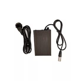   X-scooters XR04/XT03 töltő 60V Li-ion akkumulátorhoz (67,2V 2A) XLR